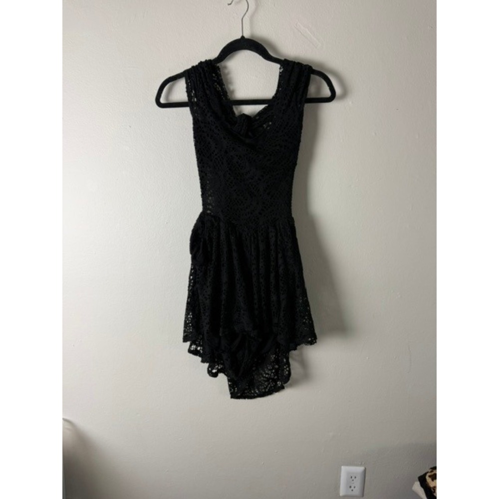 Wunderland Black Crochet Lace Romper Women Small Open Back Cowl Neck Sleeveless